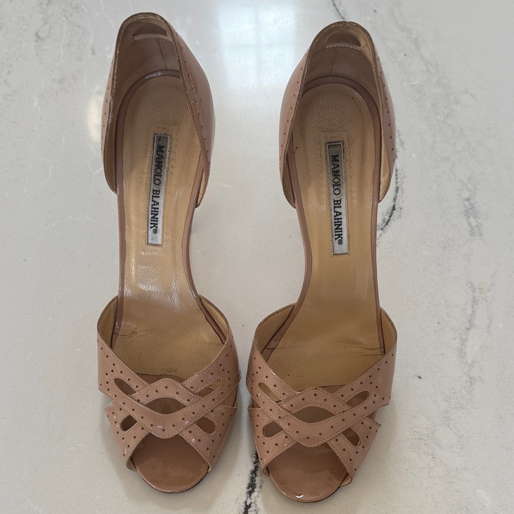 Manolo Blahnik Nude Peep-Toe Heels